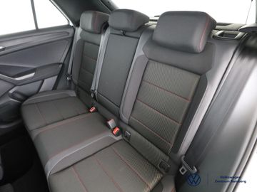 Volkswagen T-Roc - 8
