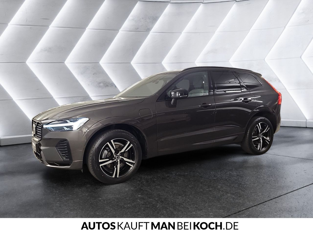 Volvo XC60 T6 Recharge AWD R-Design PANO SHZ 2xPDC H&K imagem 3
