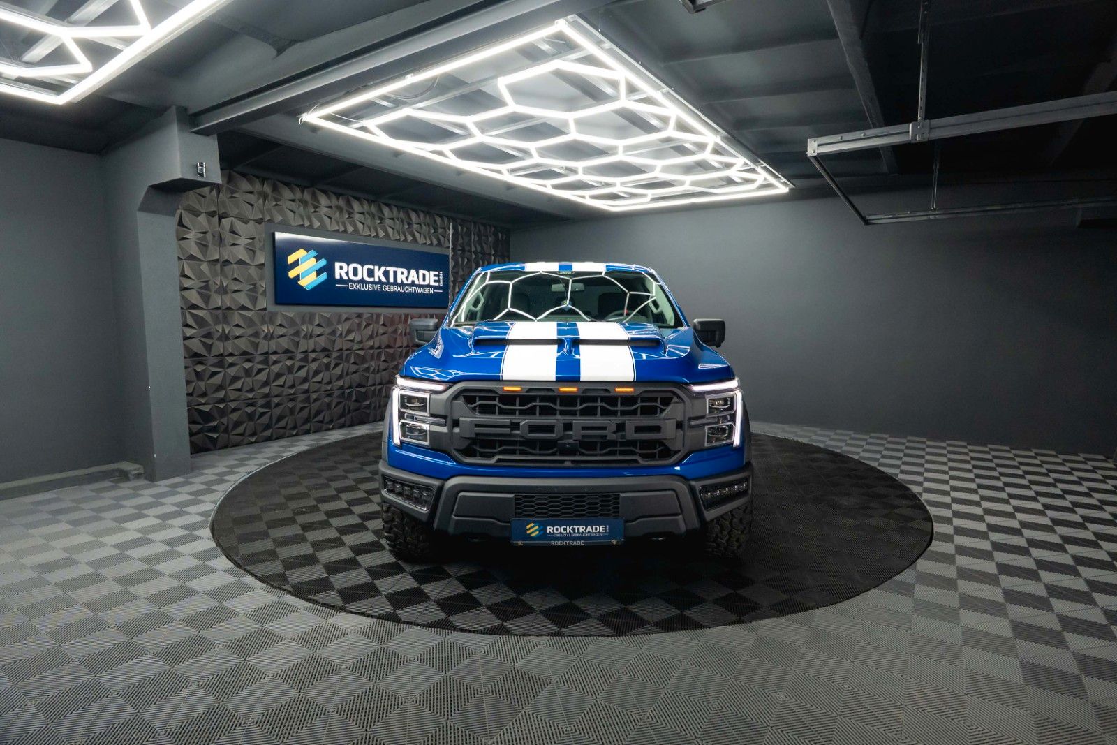 Fahrzeugabbildung Ford F150 5.0L V8 4x4 Offroad SuperCrew RAPTOR 1.Hand