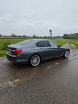 BMW 740d xDrive  - BMW 740: 740d