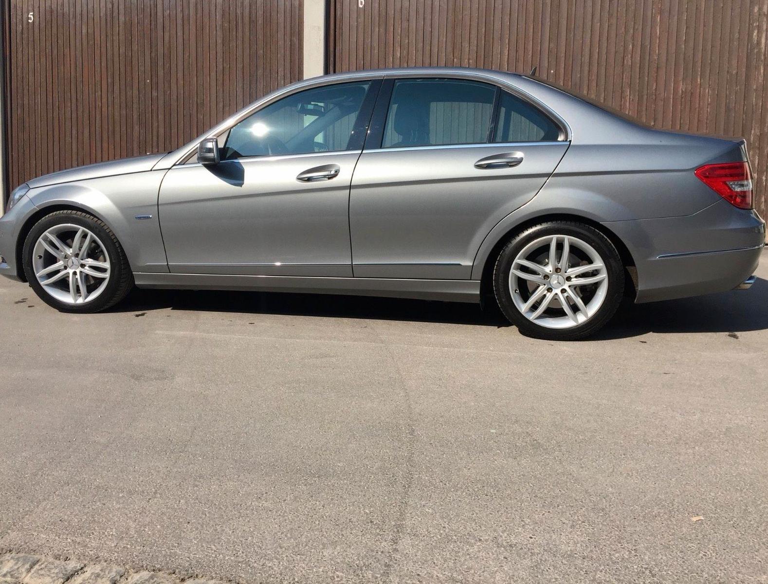 Mercedes-Benz C 180