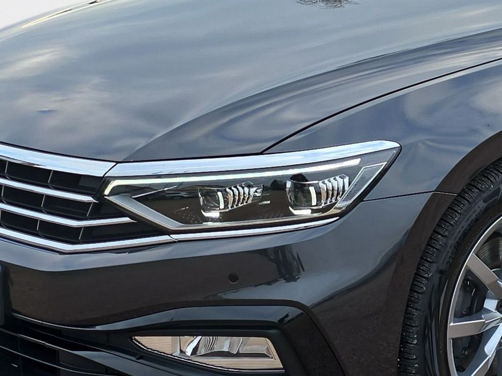 Volkswagen Passat Variant 1.5 TSI Elegance Elegance R-Line foto 6