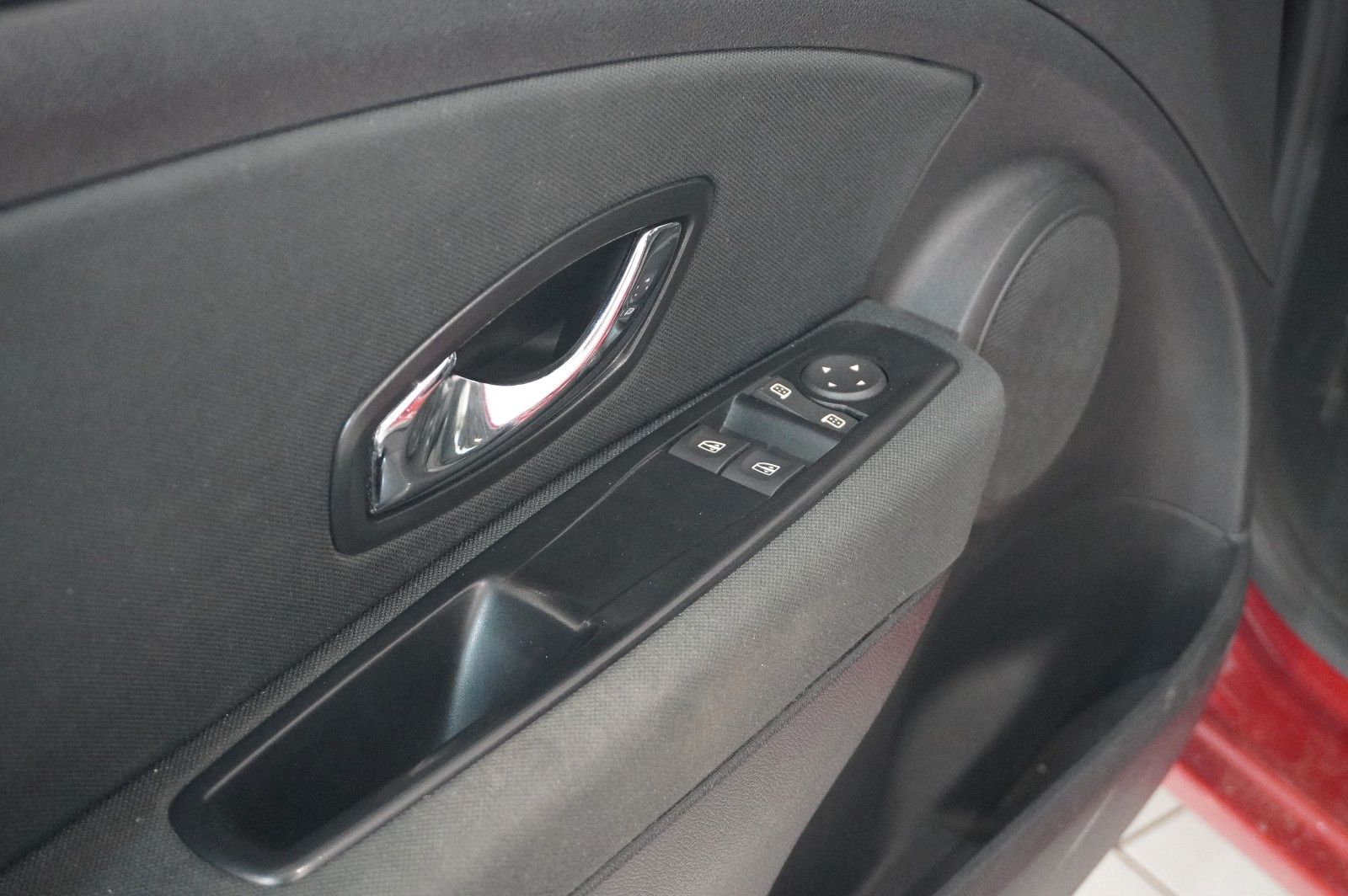 Fahrzeugabbildung Renault Megane Grandtour 1.6 AUTHEN. KLIMA/PDC/NEBEL/AHK