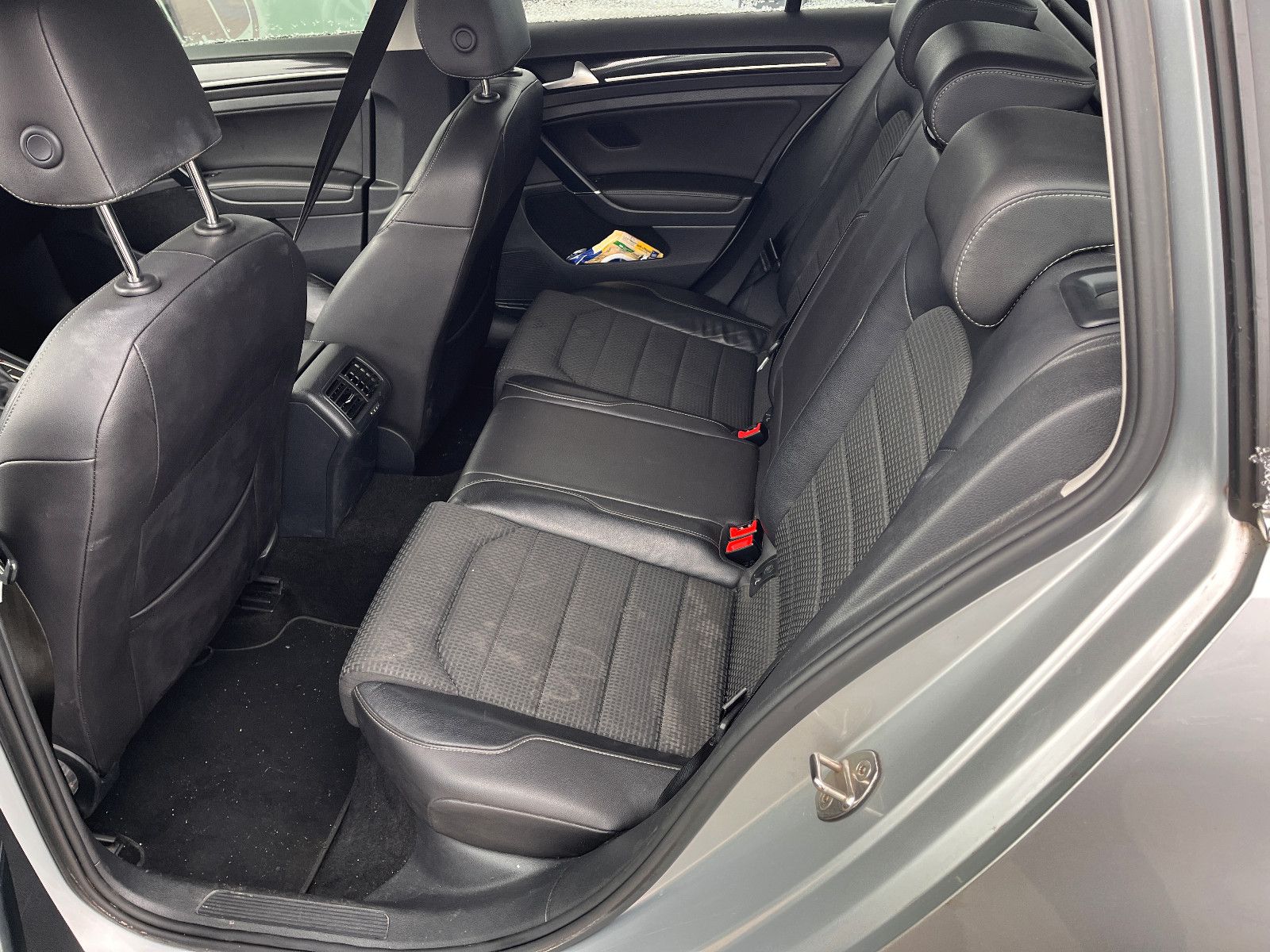 Fahrzeugabbildung Volkswagen Golf VII Variant Highline BMT Unfall