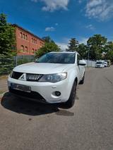 Mitsubishi Outlander XL 2.2 DI-D 4x4 - gebrauchte Mitsubishi Outlander aus dem Jahr 2008