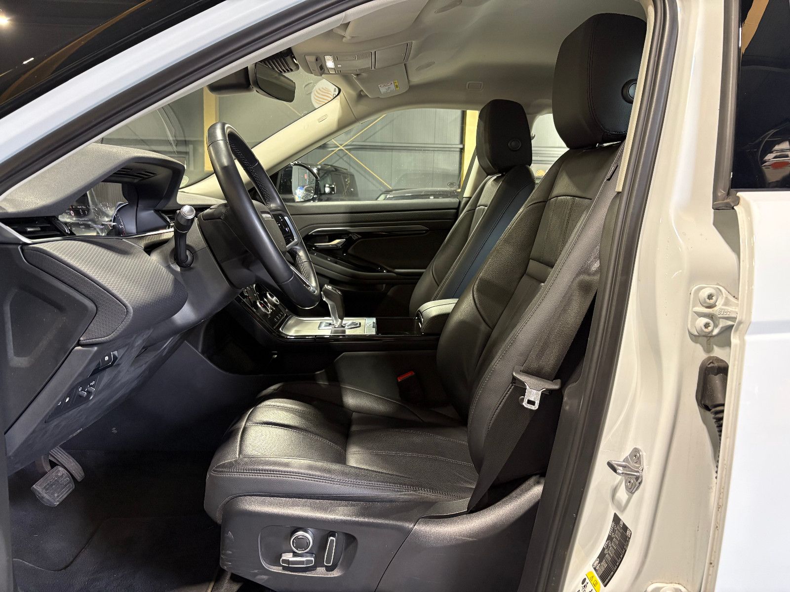 Fahrzeugabbildung Land Rover Range Rover Evoque S Hybrid/P300/360°/APPLE/NAVI