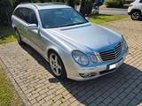 Mercedes-Benz E 500 4MATIC T AVANTGARDE *Nahezu Voll*
