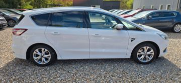 Ford S-Max - 11