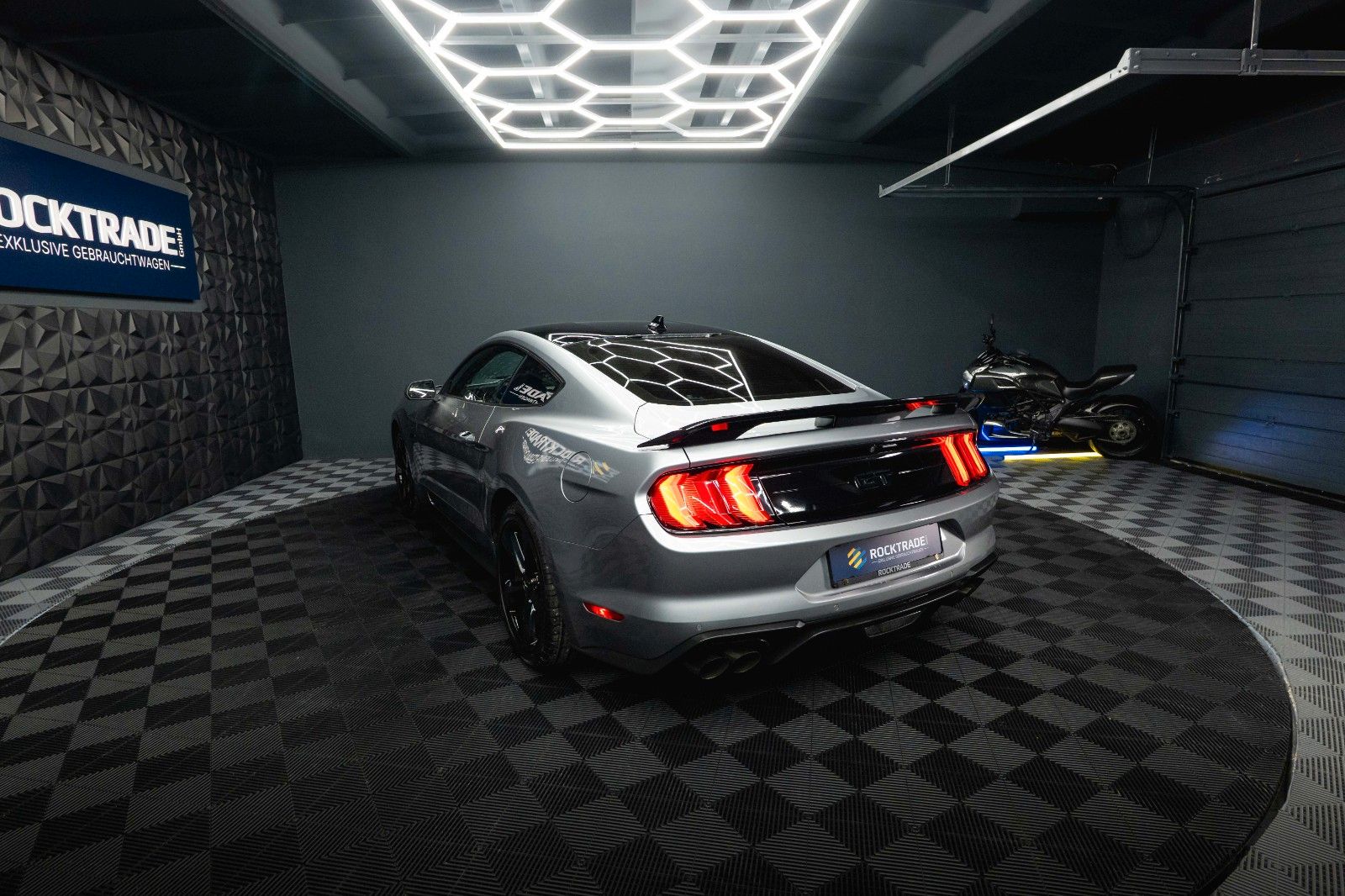 Fahrzeugabbildung Ford Mustang Shelby GT 500 5.0 V8 Performance *LED*