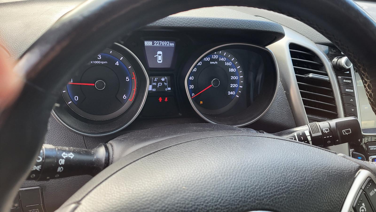 Hyundai i30 2015 — photo 7