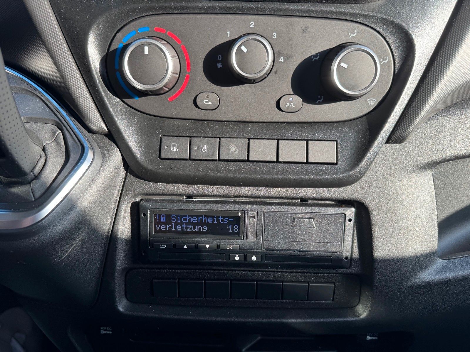 Fahrzeugabbildung Iveco Daily 60C16 HA8 3.0L A8 *R.3.450mm*Automatik*AHK