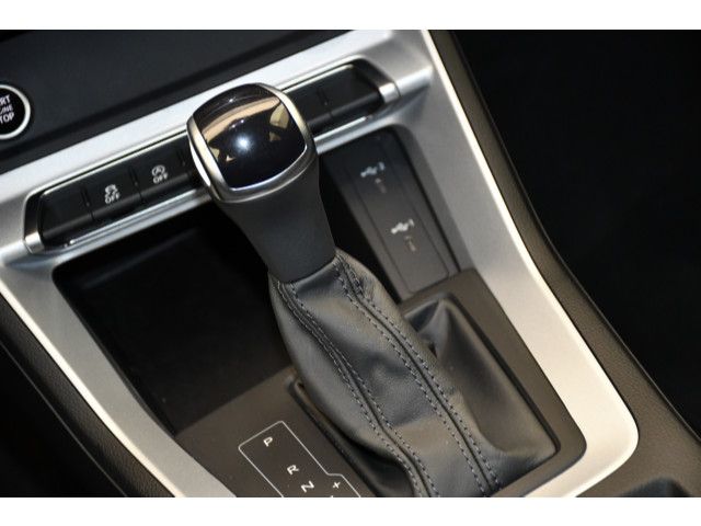 Audi Q3 40 TFSI quattro S-tronic advanced ACC/Einpark foto 6