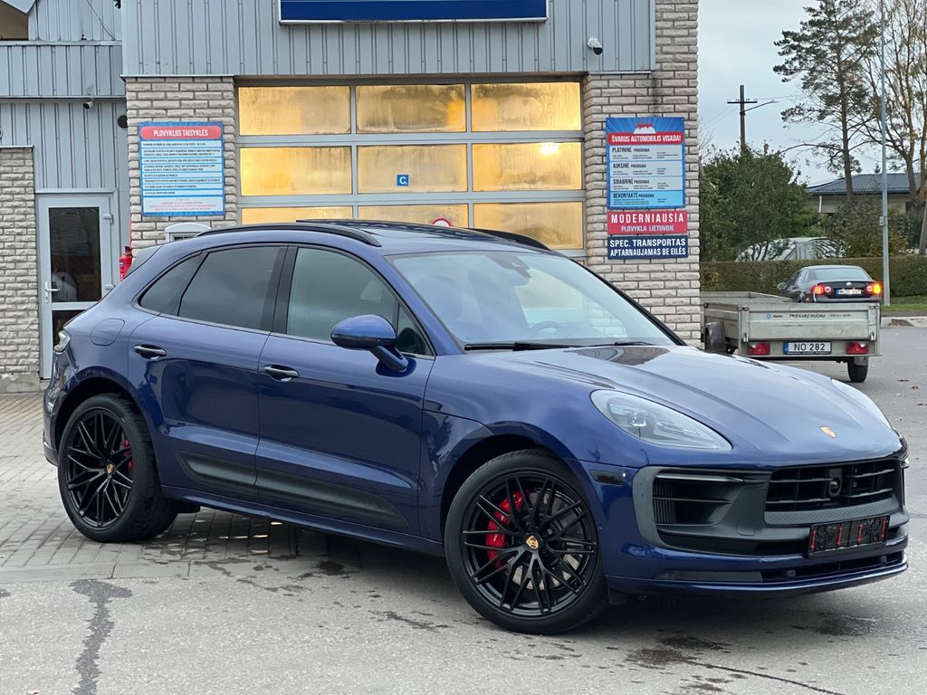 PORSCHE Macan 2023