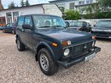 Lada Niva Only*AHK*CD-Radio*4x4*1 Hand*Tüv Neu* - Lada: 4.4