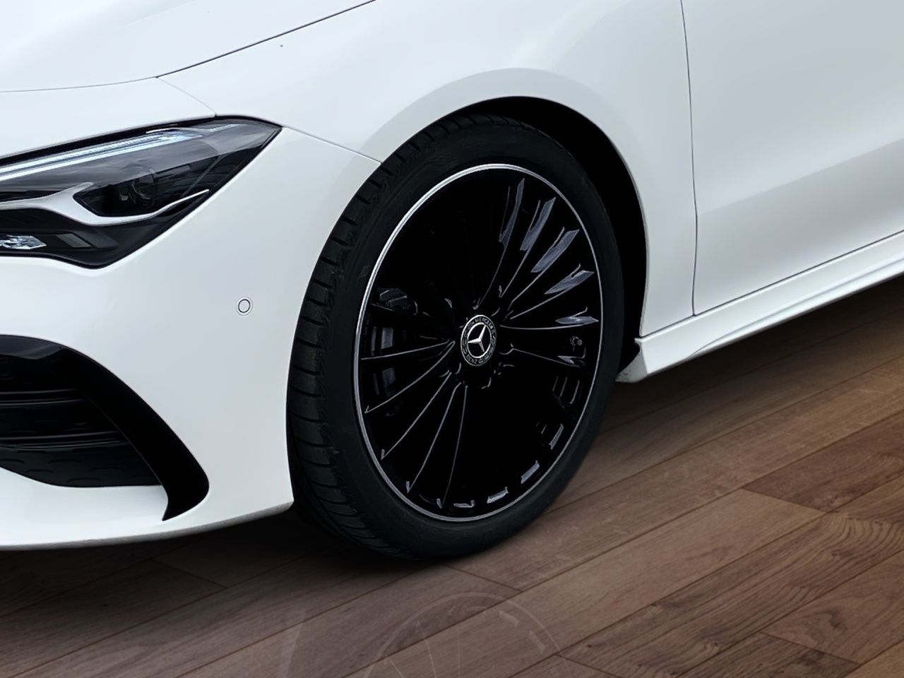 Fahrzeugabbildung Mercedes-Benz CLA 180 SB AMG+NIGHT+AHK+KAMERA+LENKRADHEIZ+