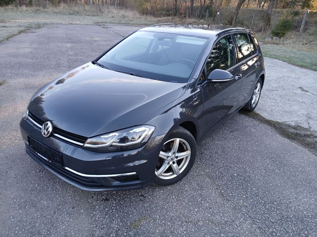 Image of Volkswagen Golf