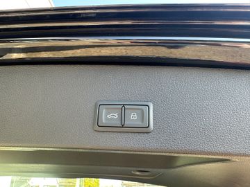 Bild 27 Audi Q2 35 TFSI S line S tronic +M-LED+KAMERA+PANO.+