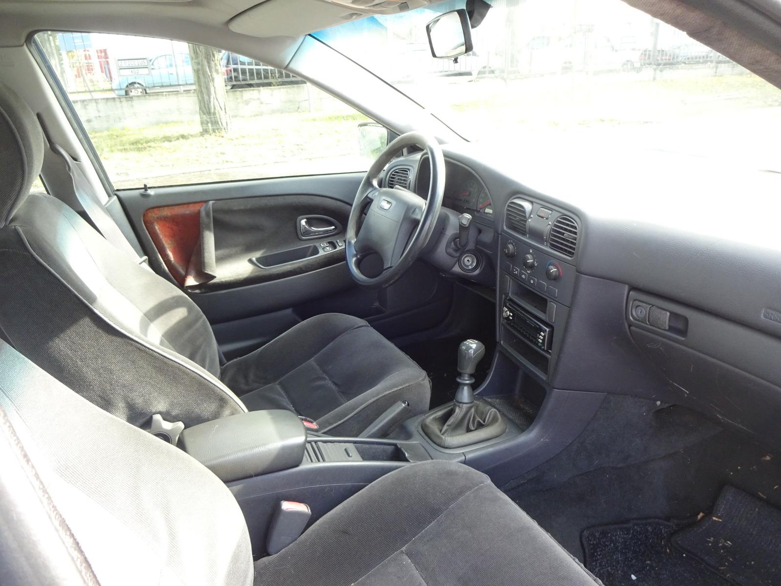 Volvo V40 2006 — photo 11
