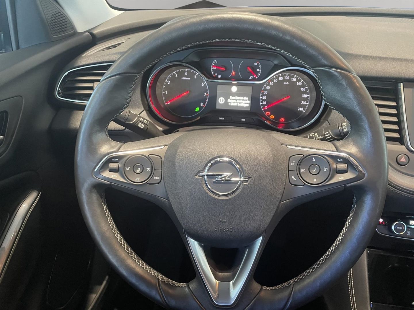 Fahrzeugabbildung Opel Grandland X INNOVATION AHK El. Heckklappe Kamera