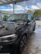 BMW X5 M50 M50d - - BMW X5 M50 mit Panoramadach