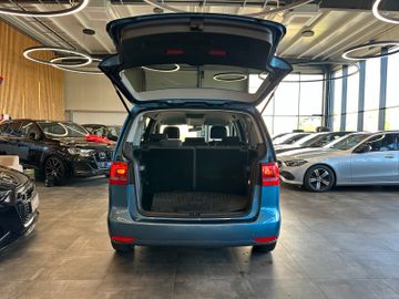 MYAUTOCENTER – Gebraucht- und Jahreswagen mit Werkstattservice in Pfaffenhofen Volkswagen Touran*7-Sitzer*TEMPO*2ZONEN*SitzHZ*PDC*TÜV 528