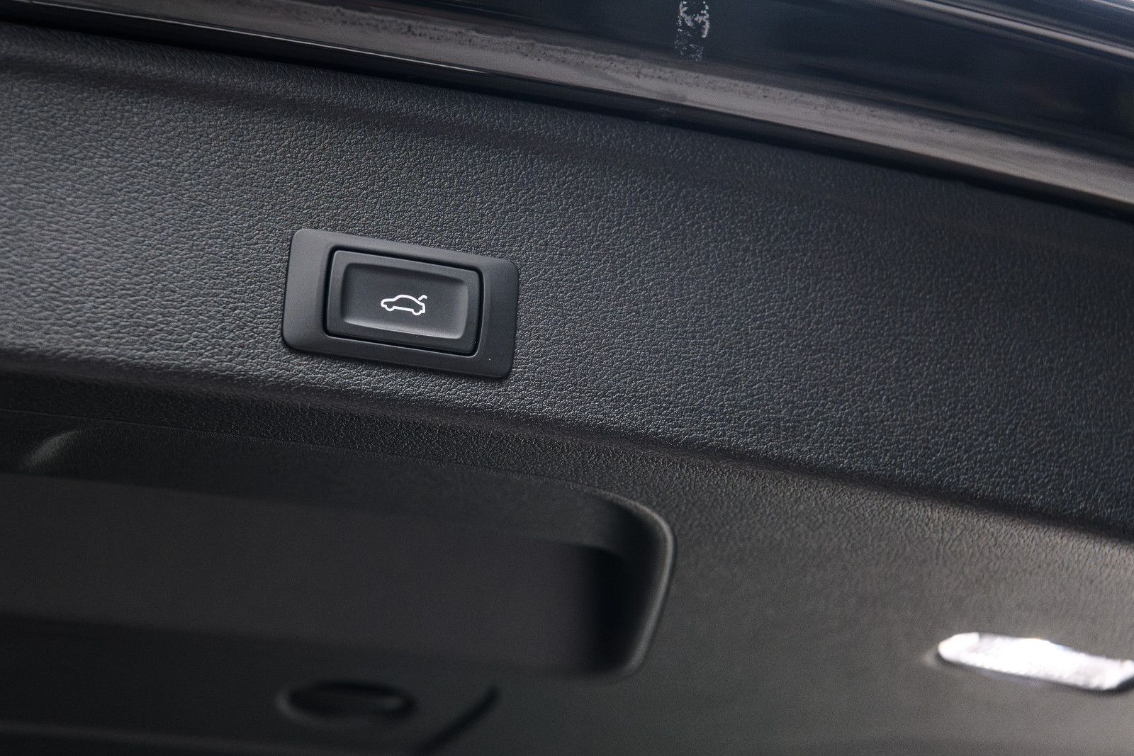 Fahrzeugabbildung Audi A4 Avant 40 TDI quattro advanced + Kamera +