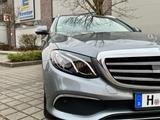 Mercedes-Benz E 220 d T Avantgarde | LED | Navi | AHK | TÜVneu - gebrauchte Mercedes-Benz E 220 aus dem Jahr 2018