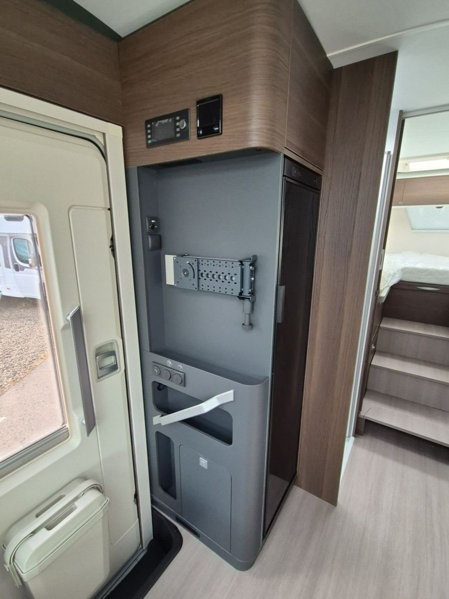 Fahrzeugabbildung Adria Coral Supreme 670 DL Klimaauto, LED, Navi, RFK