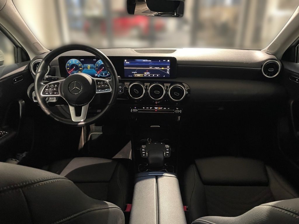 Fahrzeugabbildung Mercedes-Benz A 200 STYLE Totwi. Navi LED SHZ KAM SpurH KlimaA