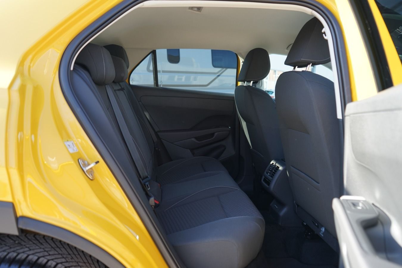 Volkswagen T-Roc - Bild 7