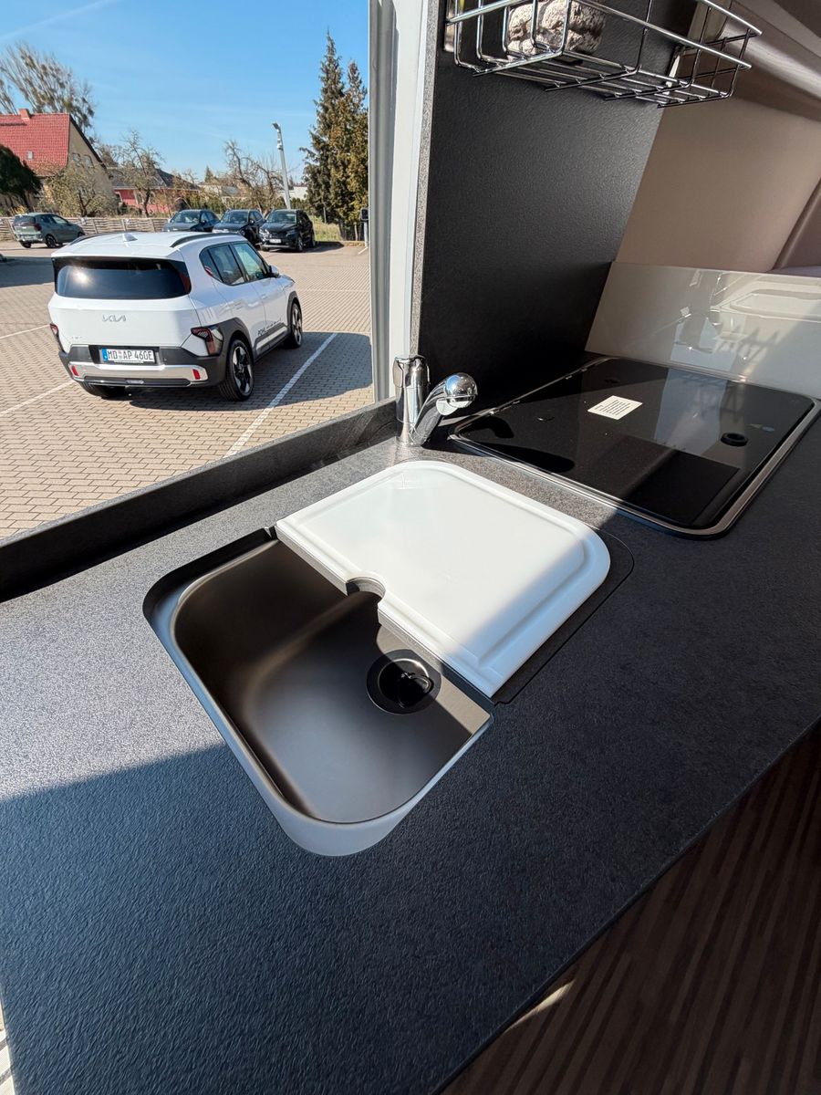Fahrzeugabbildung Malibu Van compact 600 LE
