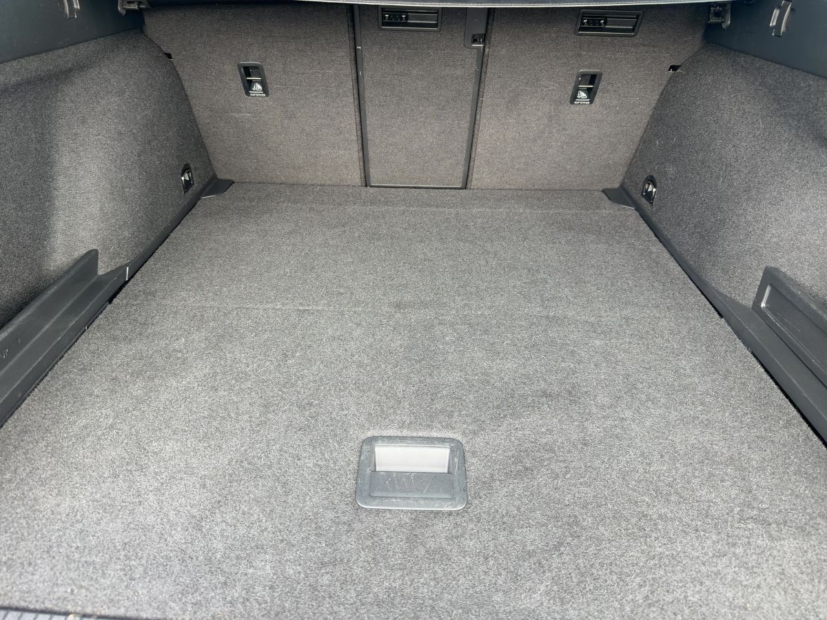 Volkswagen Passat Variant - Bild 14