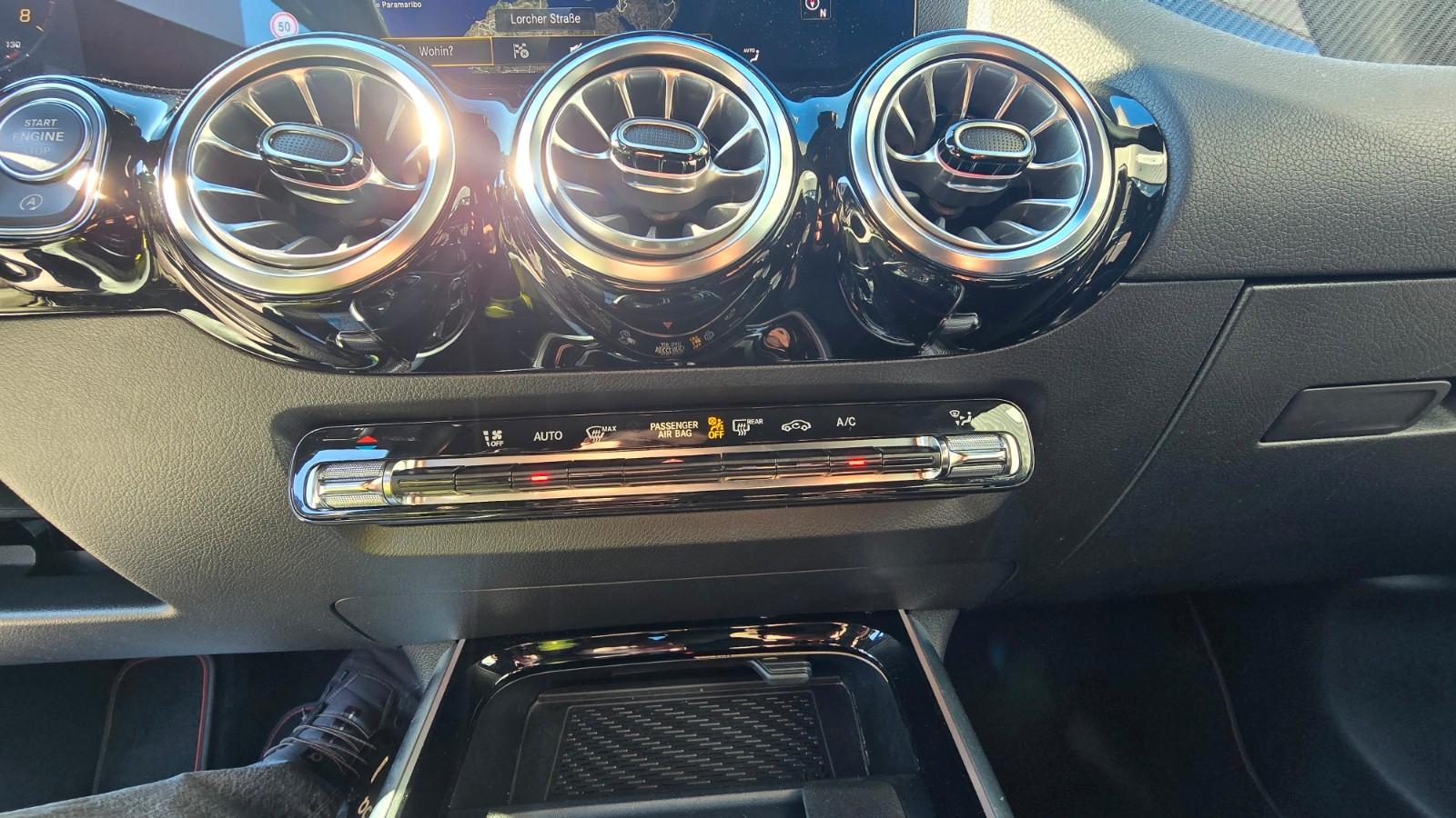 Mercedes-Benz GLA *AMG*EDITION1*ASSIST*AMBIENTE*, миниатюра 17