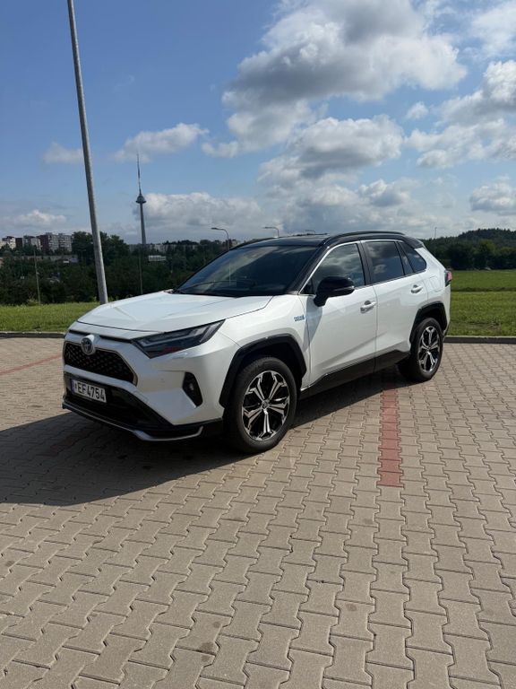 Image of Toyota RAV 4