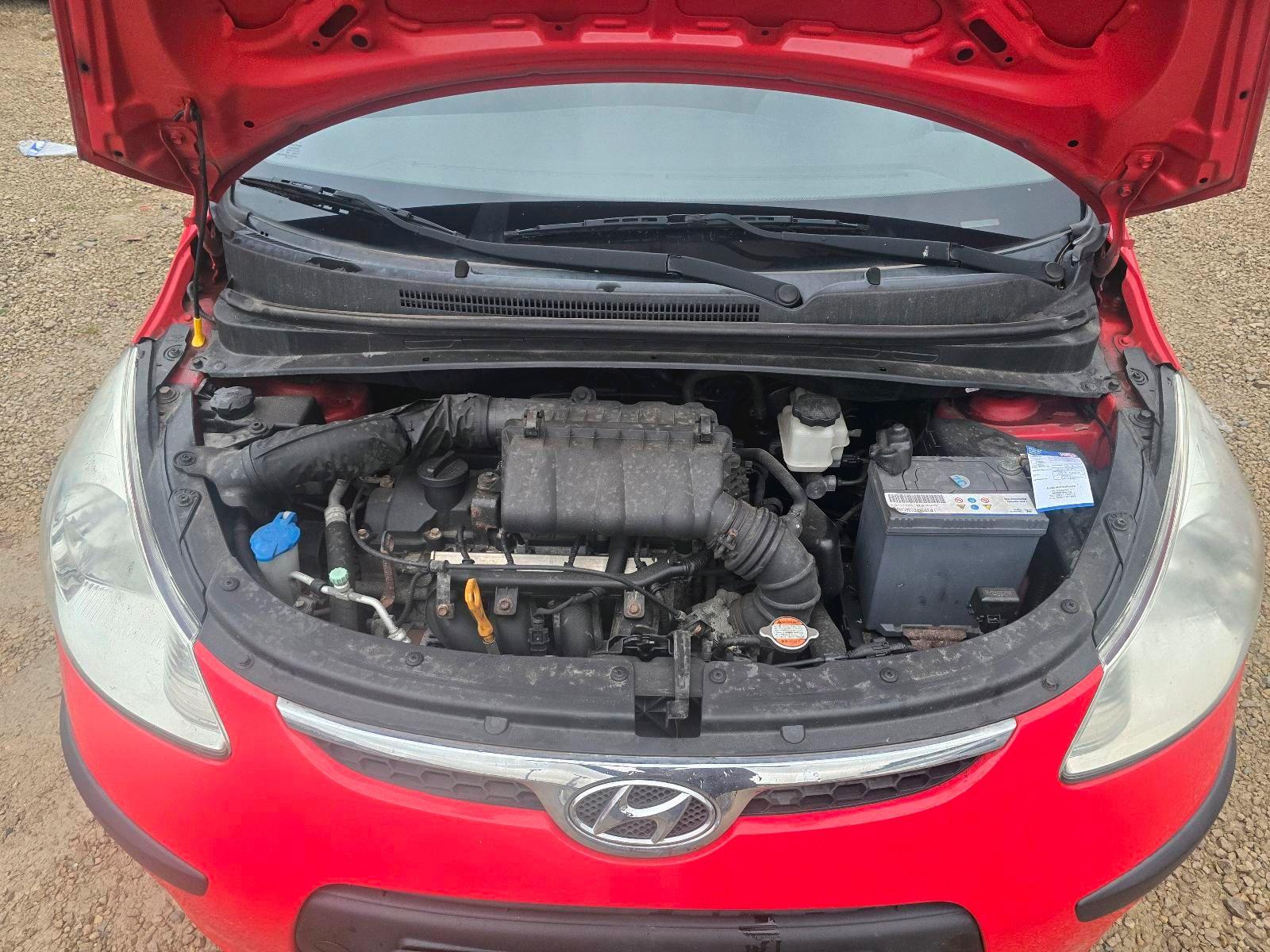 Hyundai i10 2009 — photo 8