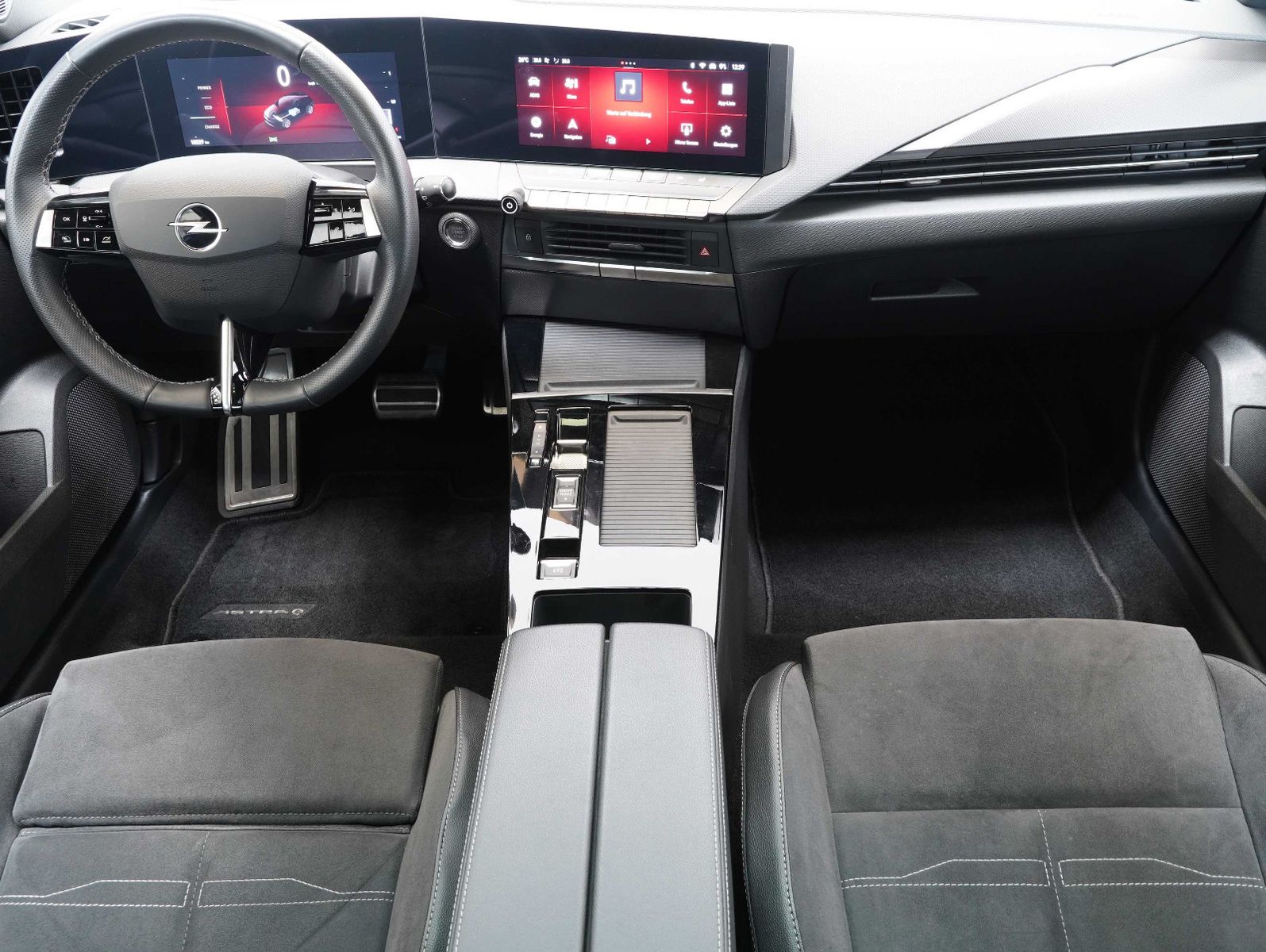 Fahrzeugabbildung Opel Astra L Electric GS ULTIMATE/INTELLILUX/PANO