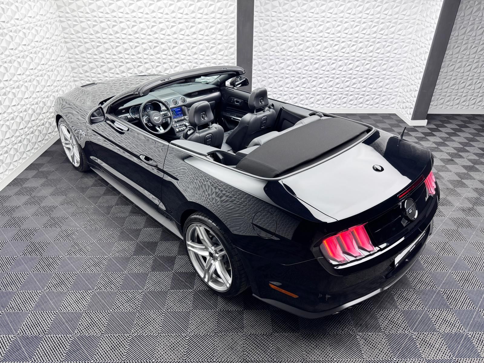 Fahrzeugabbildung Ford 5.0*CONVERTIBLE*DEUTSCH*B&O*KLAPPE*ACC*55YEARS