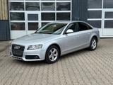 Audi A4 2.0 TDI (DPF) multitronic Attraction - Audi A4 aus 2008 mit Diesel-Antrieb: Limousine
