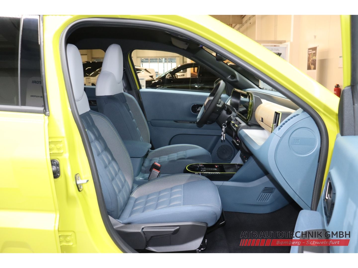 Fahrzeugabbildung Fiat Grande Panda Sonderedition EV 44 kWh Navi Digita