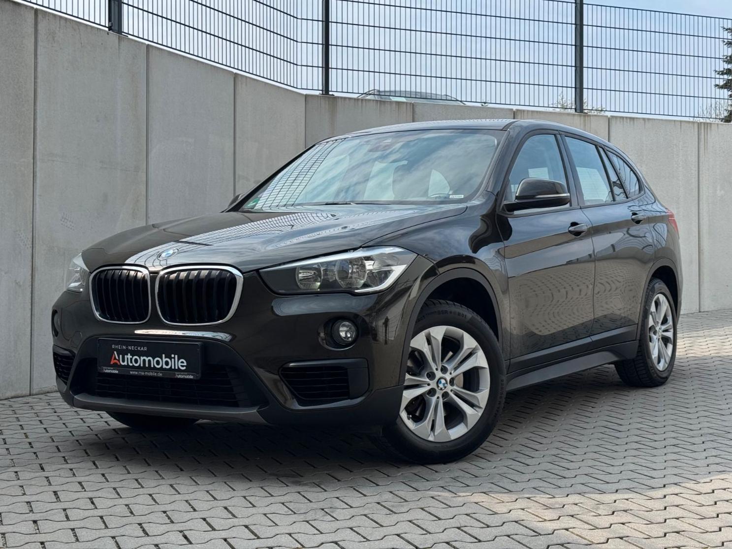 BMW X1 sDrive 18i/Pano/SHZ/PDC/Kupplung NEU/SR+WR