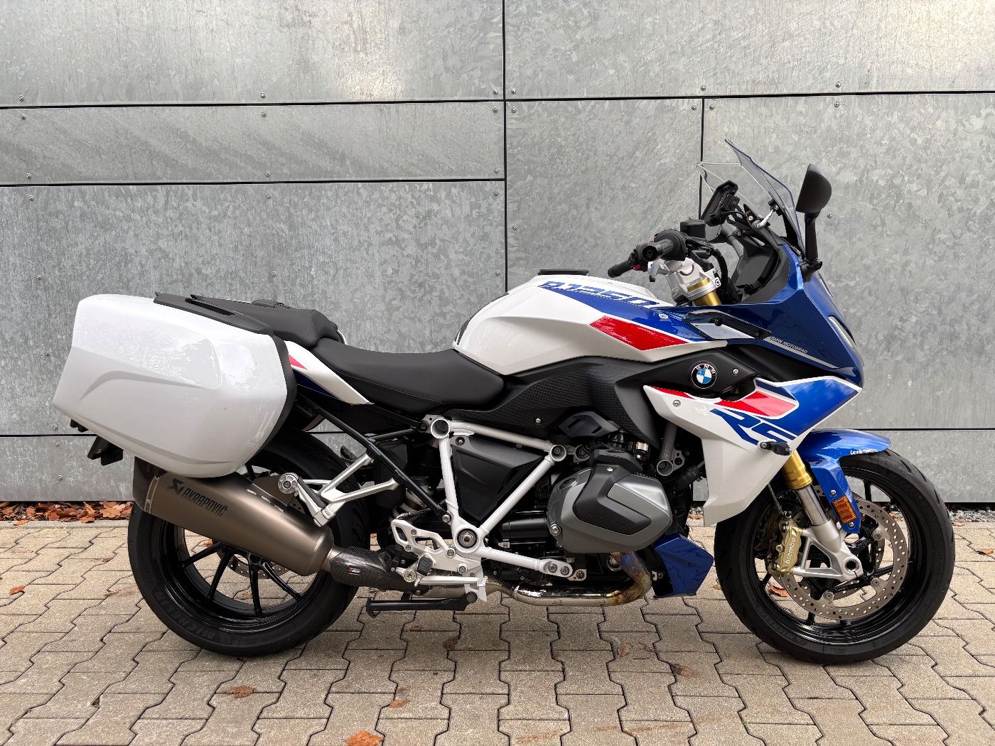 Fahrzeugabbildung BMW R 1250 RS Sport 3 Pakete Akrapovic Seitenkoffer