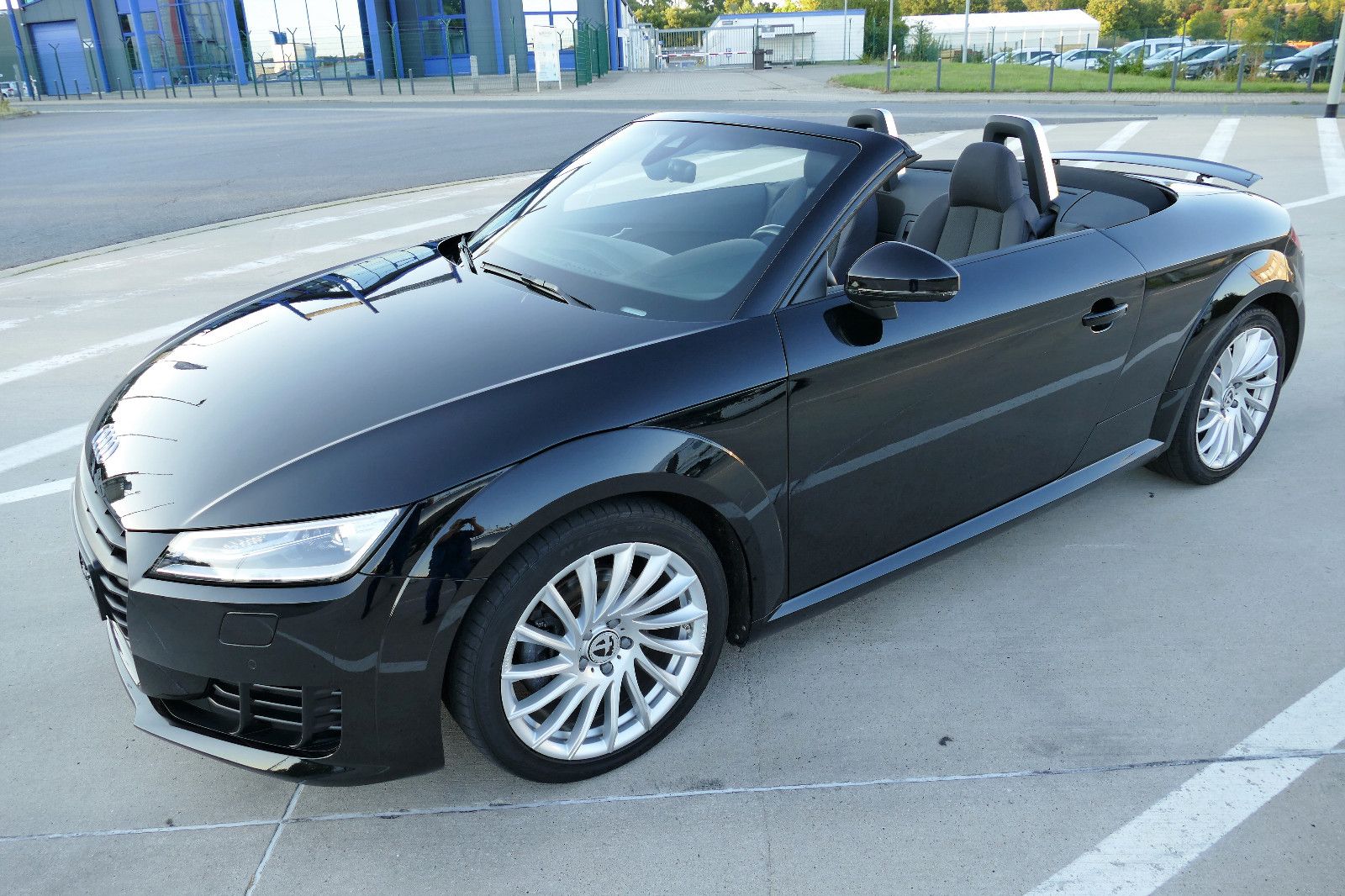 AUDI TT Roadster 2.0 TFSI AUS 2.HAND TEMPOMAT XENON
