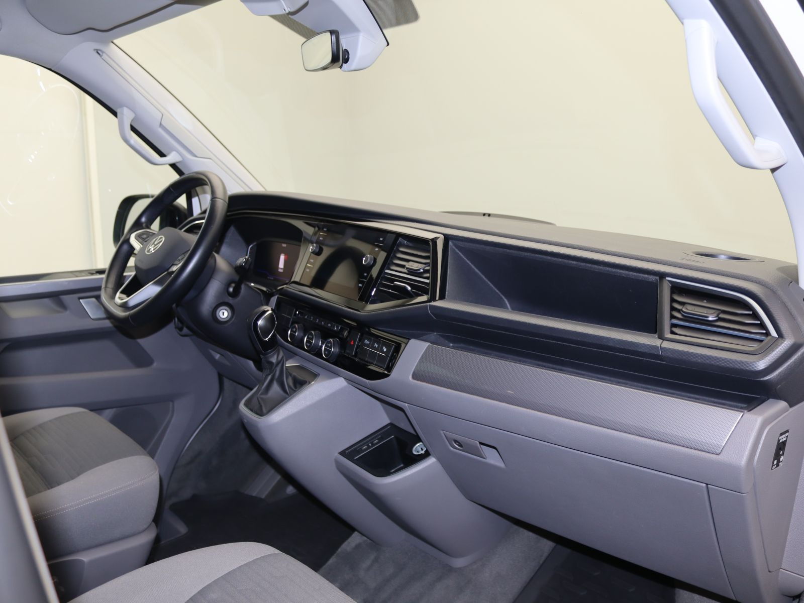 Volkswagen T6 California - Bild 13