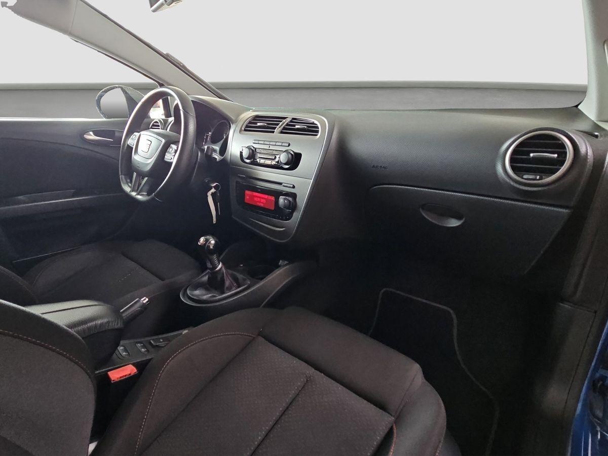 Seat Leon FR 2.0 TFSI 211ch - Navi - Carnet entretien - Bi-xénon - Suspension sport