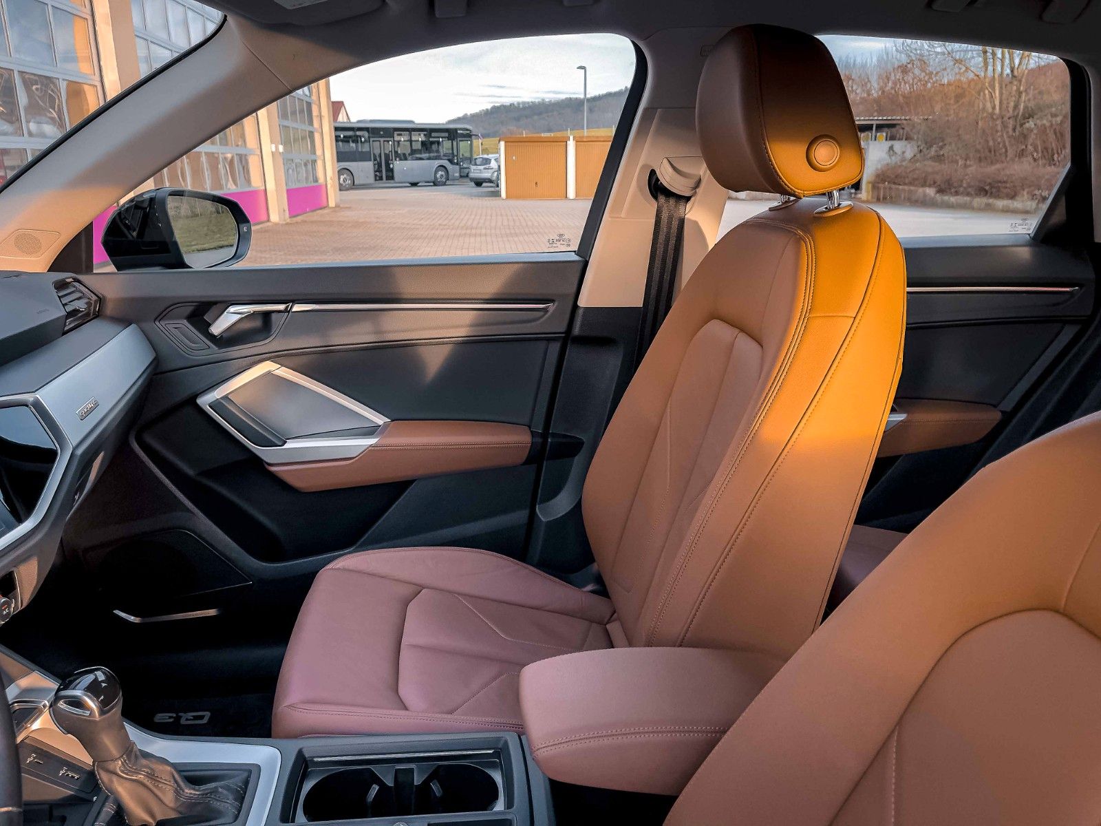 Fahrzeugabbildung Audi Q3 45 TFSI quattro advanced