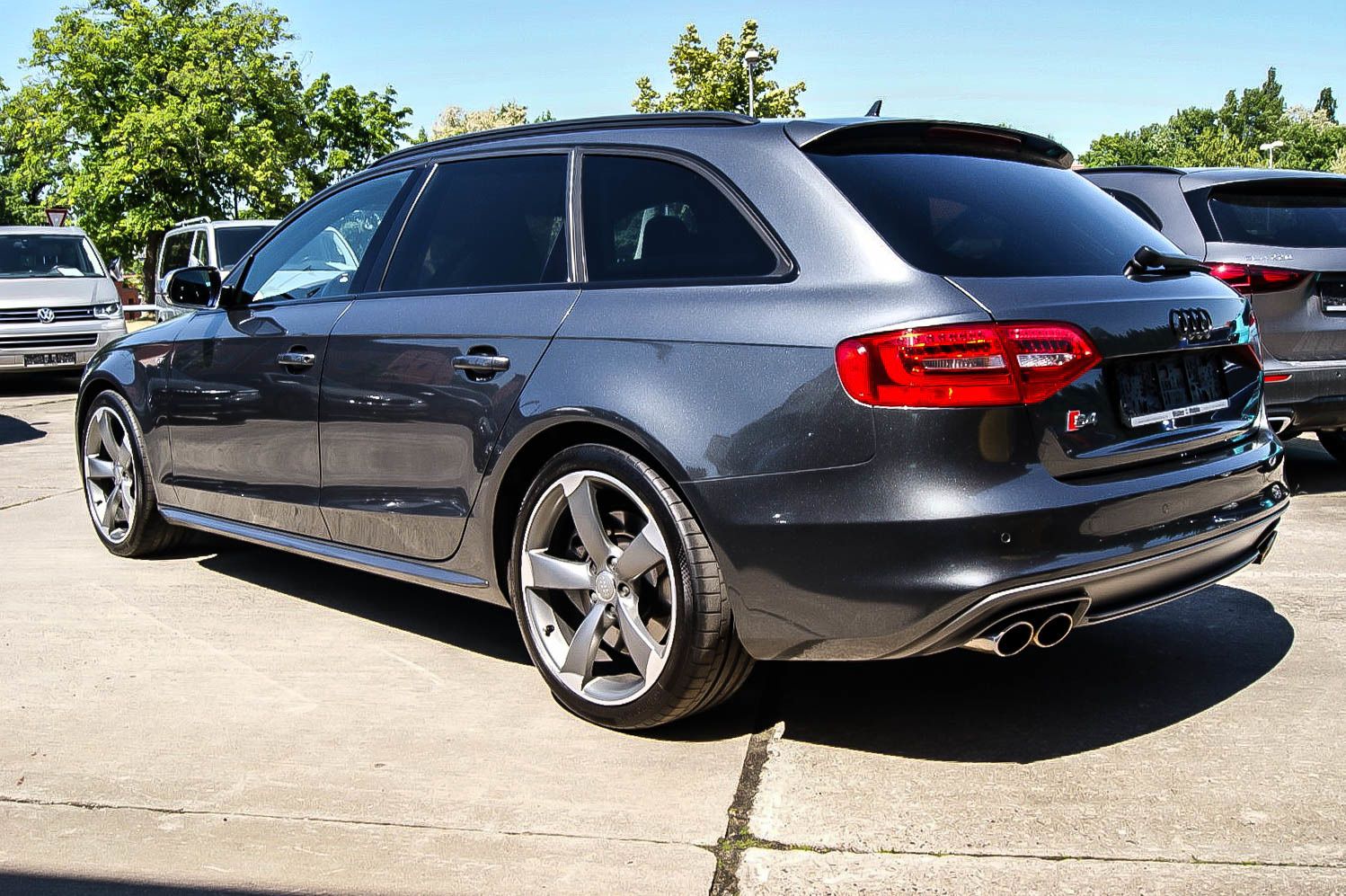 Fahrzeugabbildung Audi S4 Avant 3.0T V6 quattro B&O Sound TOP GEPFLEGT