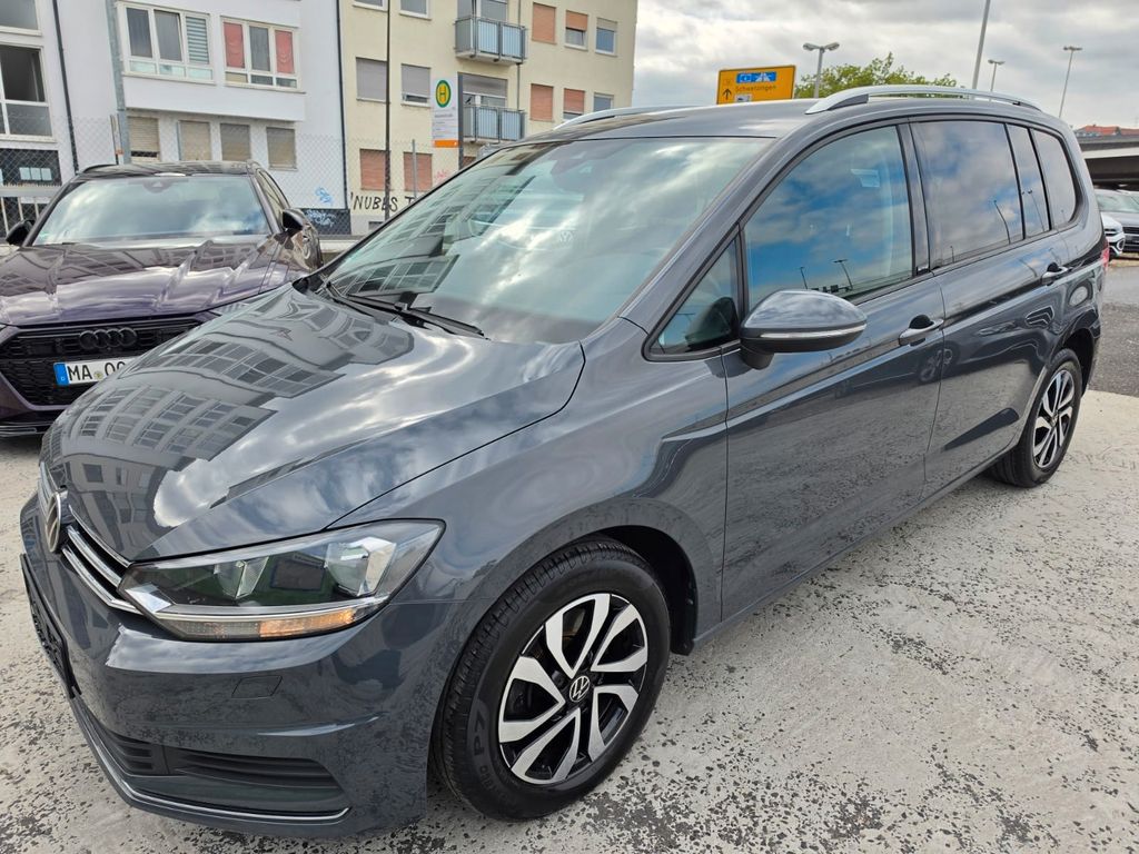 Image of Volkswagen Touran