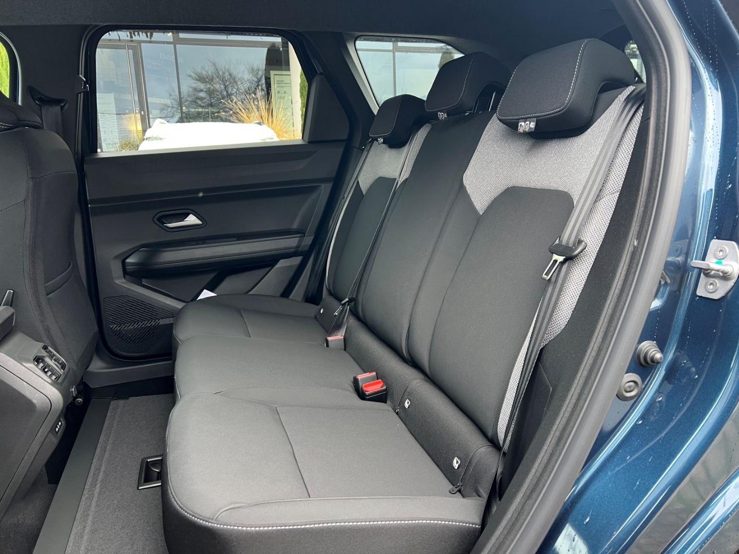 Fahrzeugabbildung Dacia Bigster TCe 140 Journey Navi Digitales Cockpit L