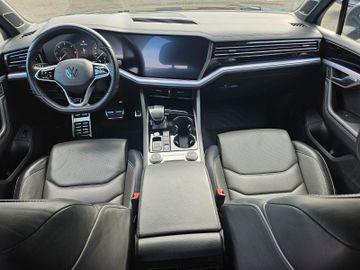 Volkswagen Touareg - 8