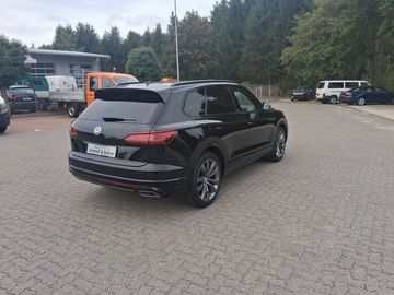 Volkswagen Touareg - 4